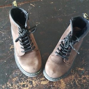 DR. MARTENS ~ DELANY SIDE ZIP SZ. 13